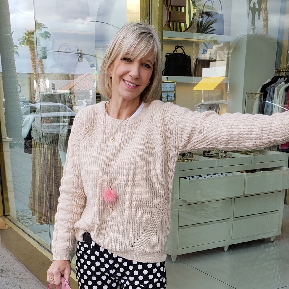 Meet your Posher, Denise